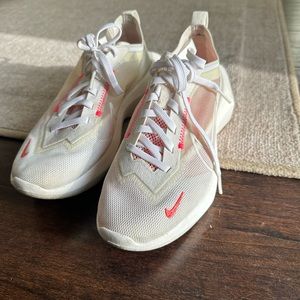 Nike Vista Lite - women’s 7